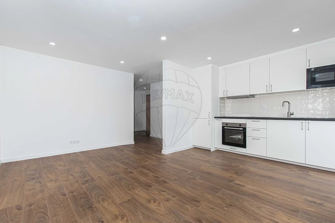 Apartamento T3 para Arrendamento em Almada, Cova da Piedade, Pragal e Cacilhas Foto 6
