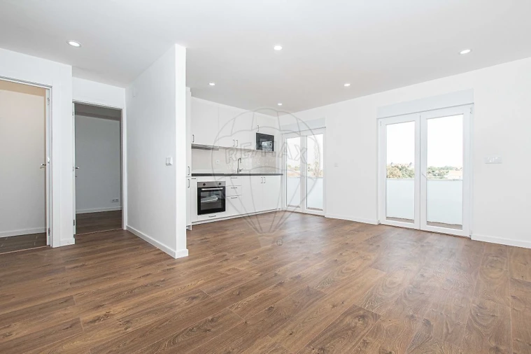 Apartamento T3 para Arrendamento em Almada, Cova da Piedade, Pragal e Cacilhas Foto 4