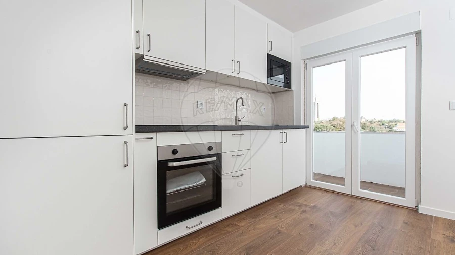 Apartamento T3 para Arrendamento em Almada, Cova da Piedade, Pragal e Cacilhas
