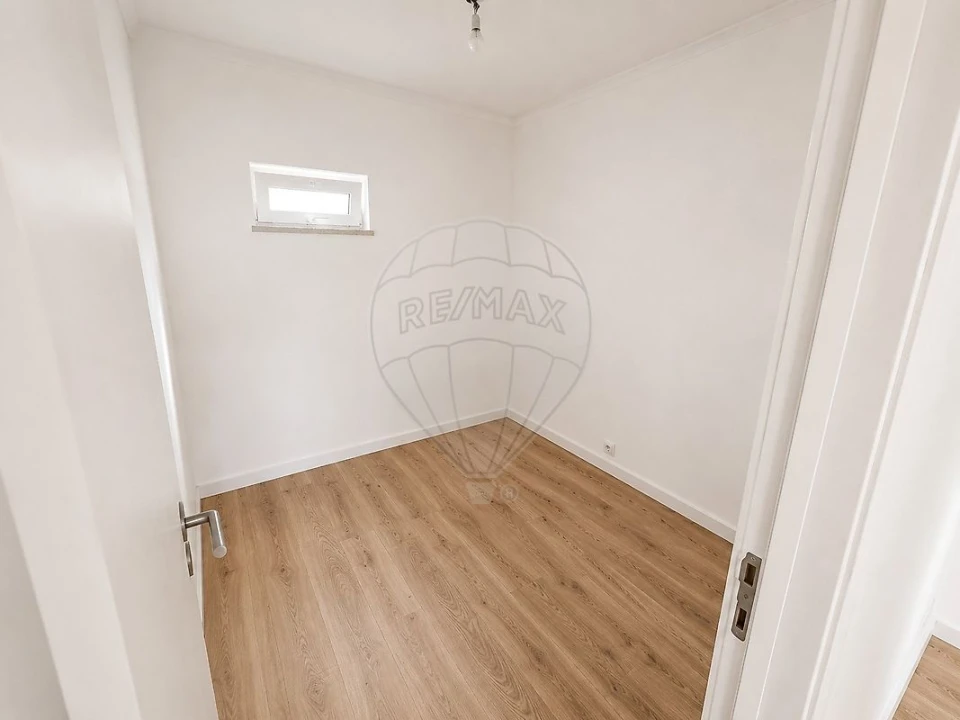 Moradia T2 para Venda em Alenquer (Santo Estêvão e Triana) Foto 1