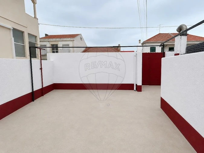Moradia T2 para Venda em Alenquer (Santo Estêvão e Triana) Foto 10
