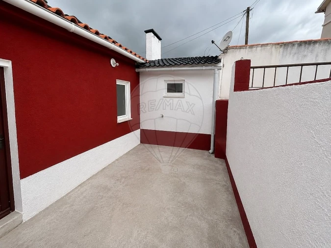 Moradia T2 para Venda em Alenquer (Santo Estêvão e Triana) Foto 8