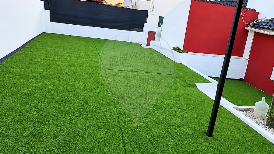 Moradia T2 para Venda em Alenquer (Santo Estêvão e Triana)