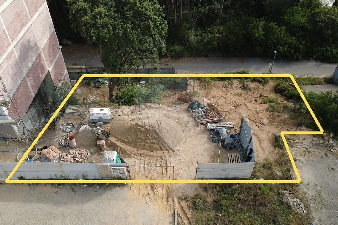 Terreno para Venda em Pedroso e Seixezelo Foto 3