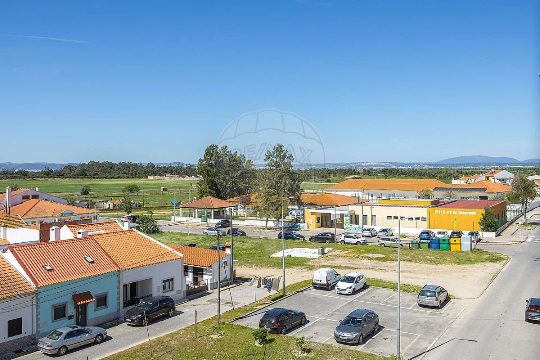 Apartamento T3 para Venda em Benavente Foto 11
