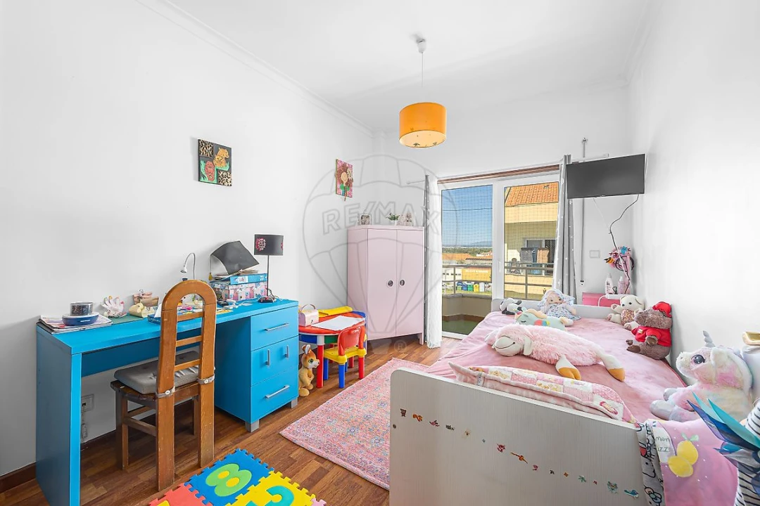 Apartamento T3 para Venda em Benavente Foto 8