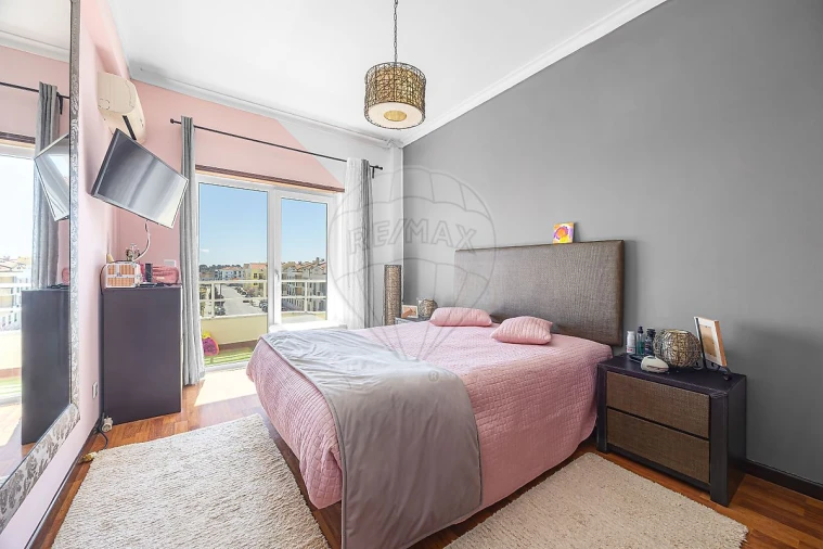 Apartamento T3 para Venda em Benavente Foto 14