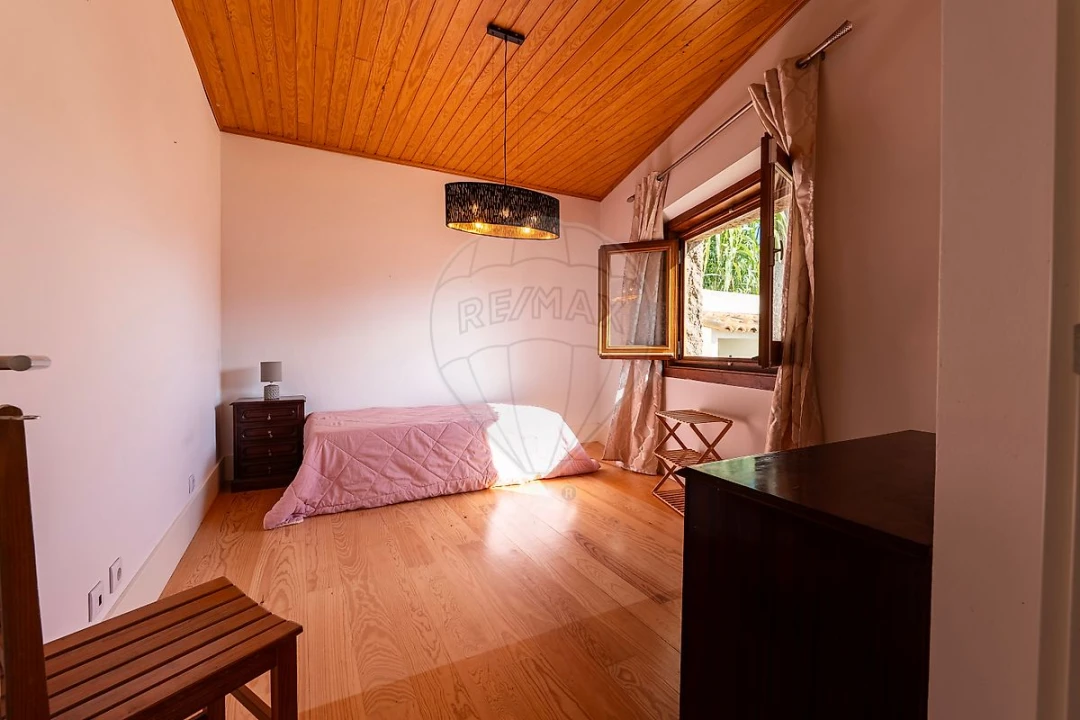 Moradia T3 para Venda em Rio Maior Foto 5