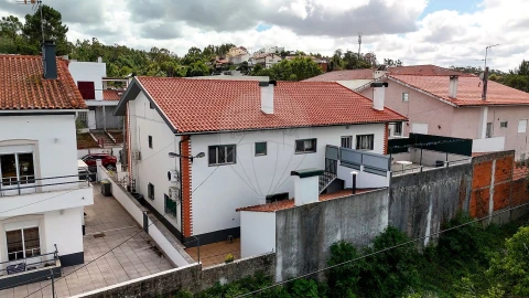 Moradia T4 para Venda em São Martinho do Bispo e Ribeira de Frades