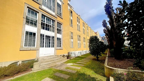 Apartamento T5 para Venda em Cedofeita, Santo Ildefonso, Sé, Miragaia, São Nicolau e Vitória