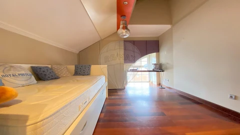 Apartamento T5 para Venda em Cedofeita, Santo Ildefonso, Sé, Miragaia, São Nicolau e Vitória