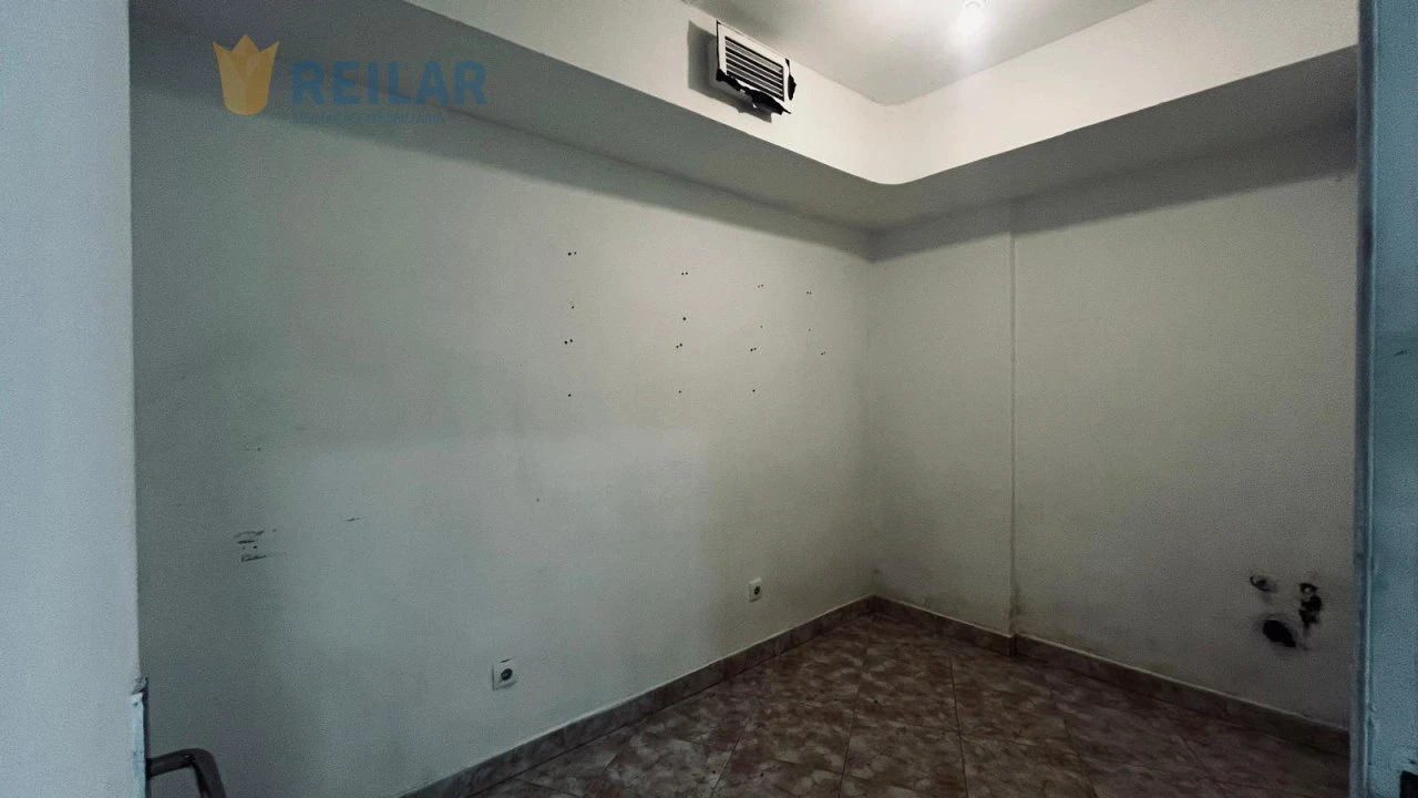 Loja para Arrendamento em Póvoa de Santa Iria e Forte da Casa Foto 7