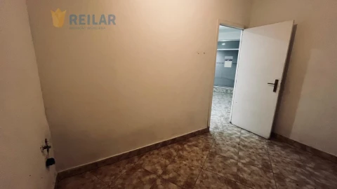 Loja para Arrendamento em Póvoa de Santa Iria e Forte da Casa