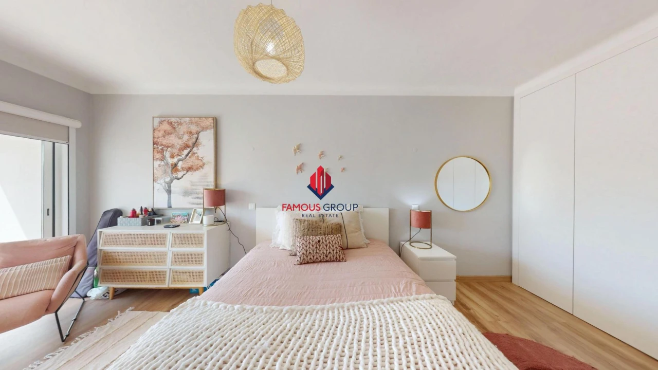 Apartamento T2 para Venda em Portimão Foto 46