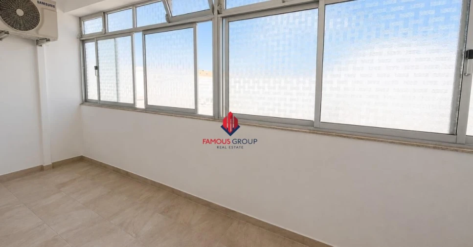 Apartamento T2 para Venda em Portimão Foto 6