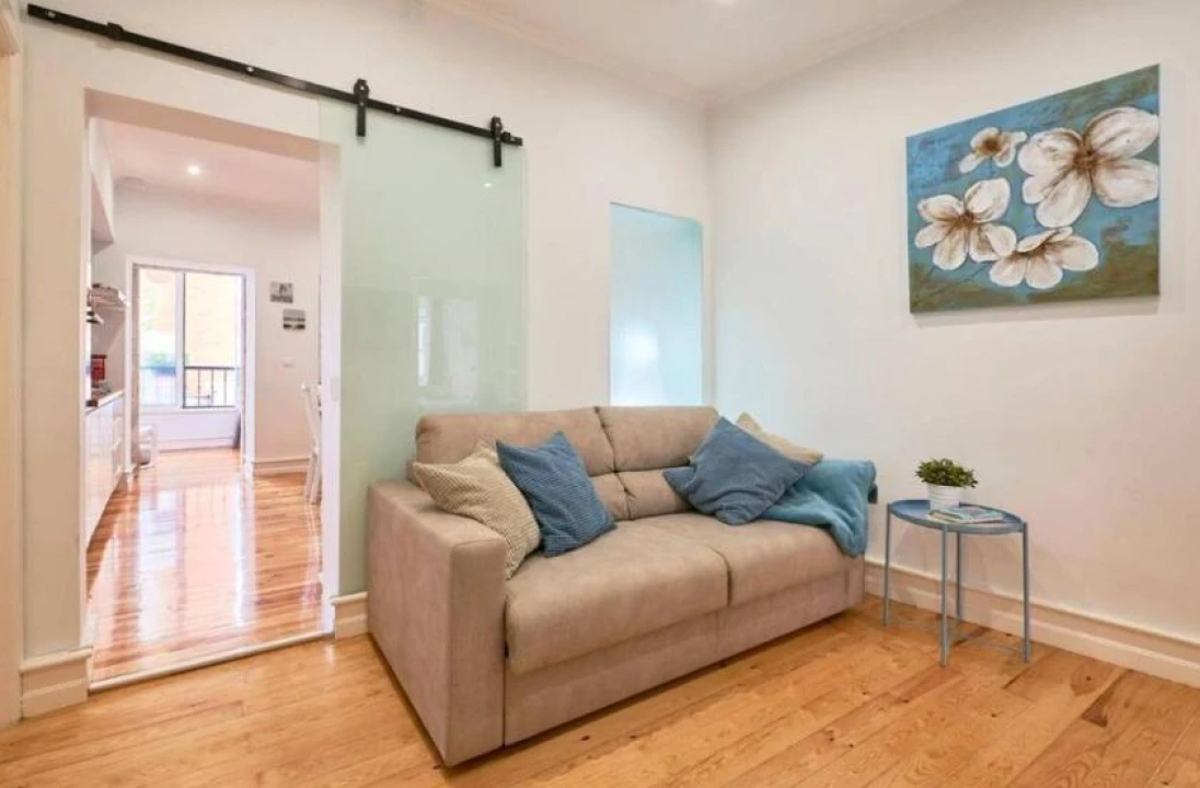 Apartamento T1 para Venda em Santo António Foto 12