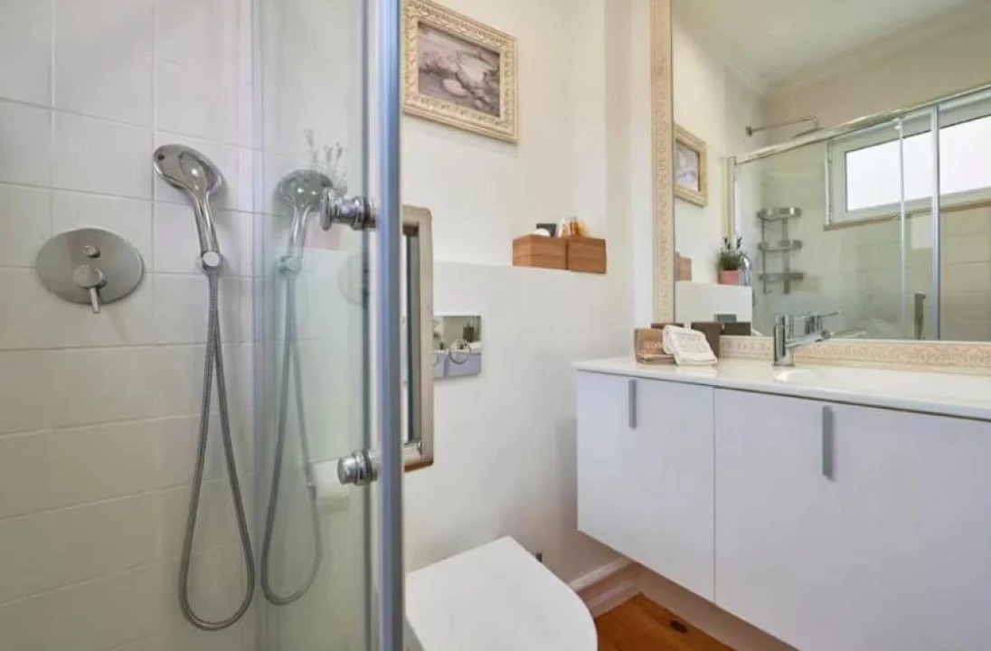 Apartamento T1 para Venda em Santo António Foto 19