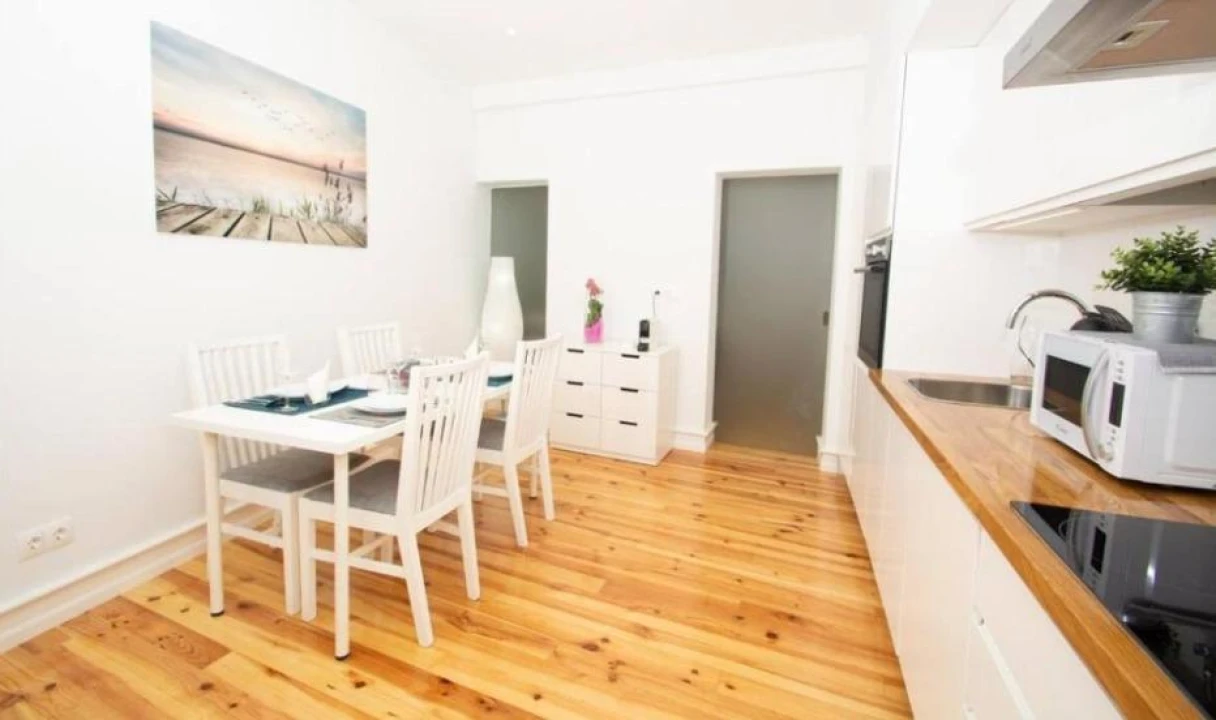 Apartamento T1 para Venda em Santo António Foto 23