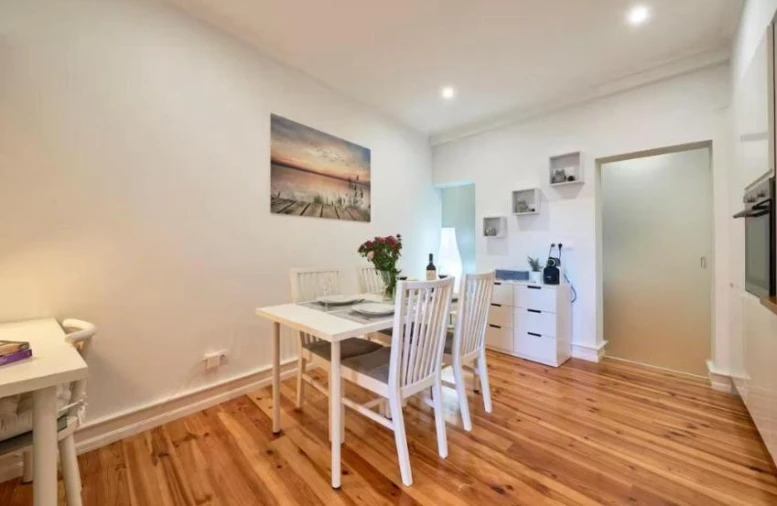Apartamento T1 para Venda em Santo António Foto 10