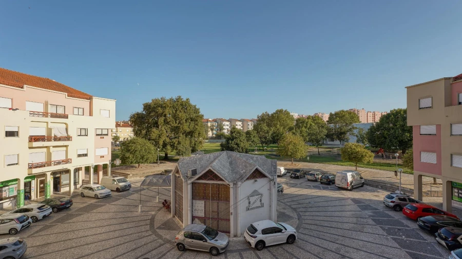 Apartamento T3 para Venda em Baixa da Banheira e Vale da Amoreira