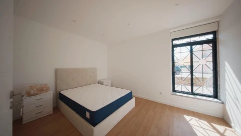 Apartamento T2 para Venda em Agualva e Mira-Sintra
