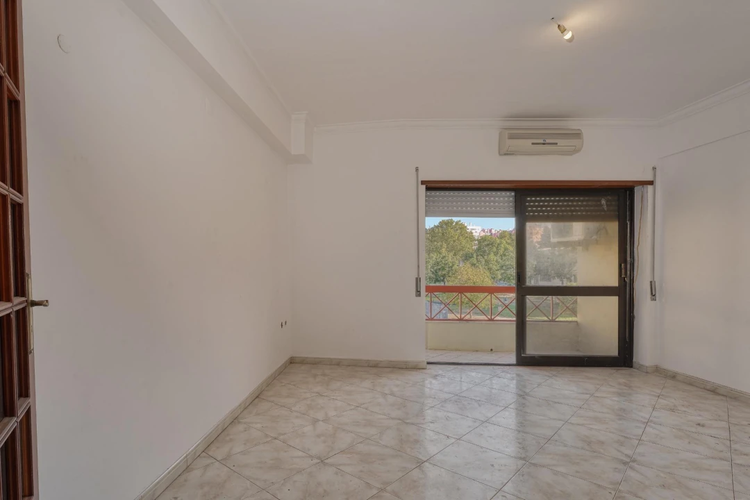 Apartamento T3 para Venda em Baixa da Banheira e Vale da Amoreira Foto 2
