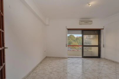Apartamento T3 para Venda em Baixa da Banheira e Vale da Amoreira