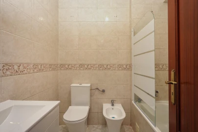 Apartamento T3 para Venda em Baixa da Banheira e Vale da Amoreira