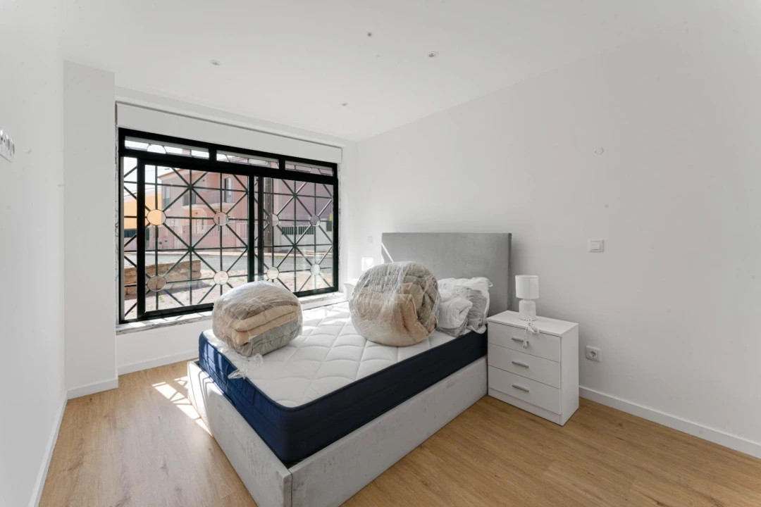 Apartamento T2 para Venda em Agualva e Mira-Sintra Foto 6