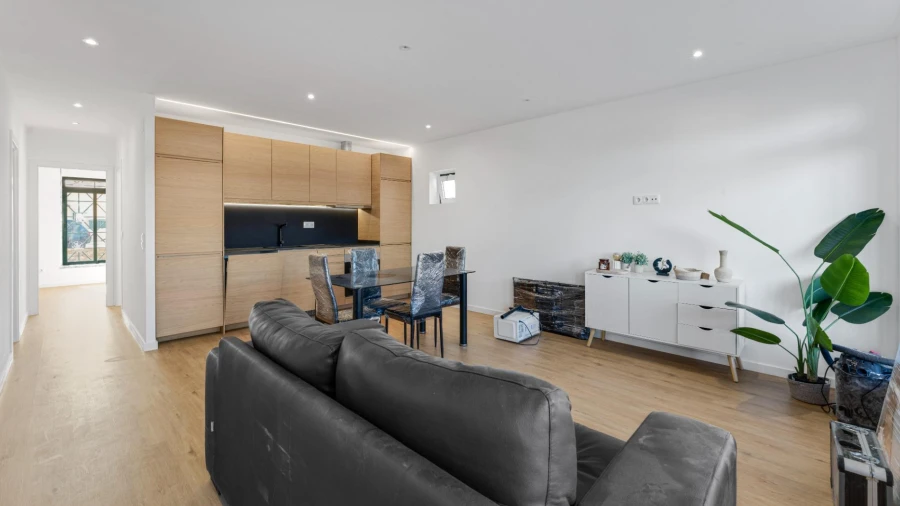 Apartamento T2 para Venda em Agualva e Mira-Sintra