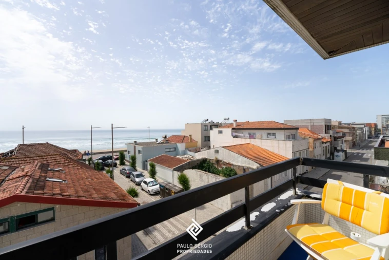Apartamento T2 para Venda em Espinho Foto 11