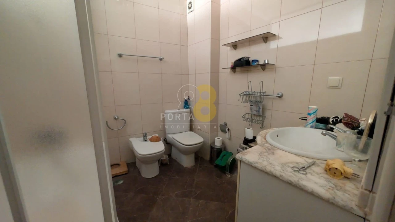 Apartamento T2 para Venda em Cedofeita, Santo Ildefonso, Sé, Miragaia, São Nicolau e Vitória Foto 22
