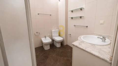 Apartamento T2 para Venda em Cedofeita, Santo Ildefonso, Sé, Miragaia, São Nicolau e Vitória