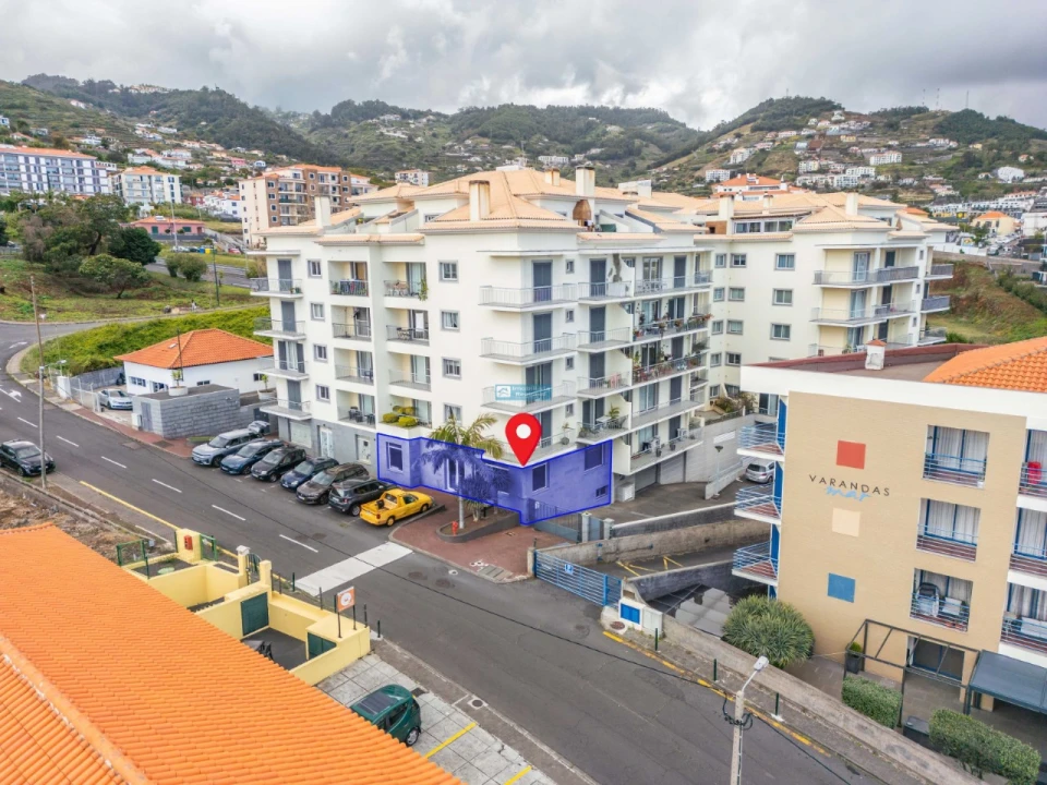 Loja para Venda em Caniço Foto 2