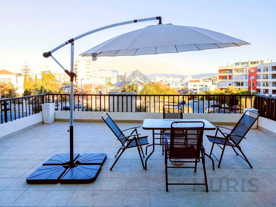 Apartamento T2 para Arrendamento em Portimão Foto 15
