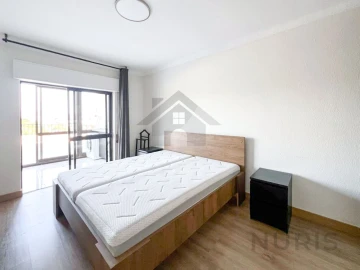 Apartamento T2 para Arrendamento em Portimão