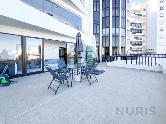 Apartamento T2 para Arrendamento em Portimão Foto 17