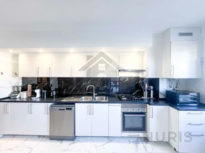 Apartamento T2 para Arrendamento em Portimão Foto 20