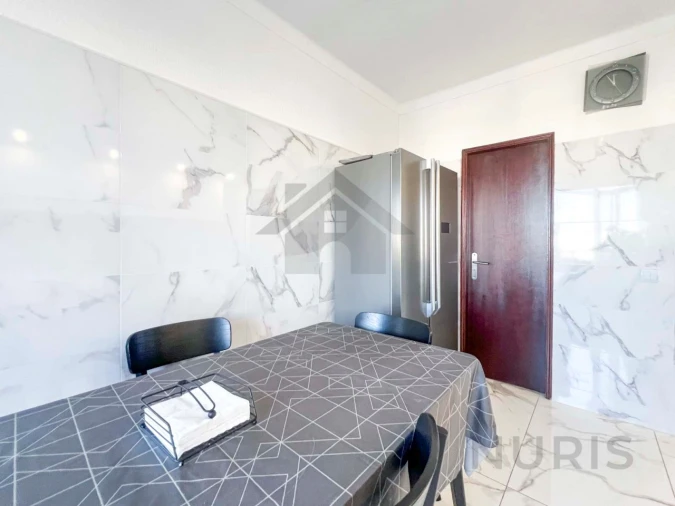 Apartamento T2 para Arrendamento em Portimão Foto 21