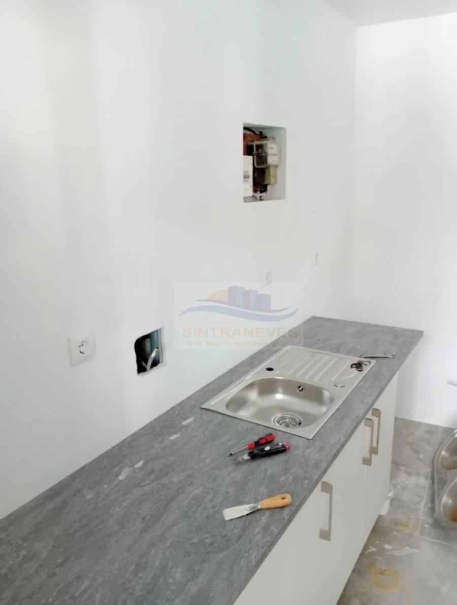Apartamento T5 para Venda em Loures Foto 7