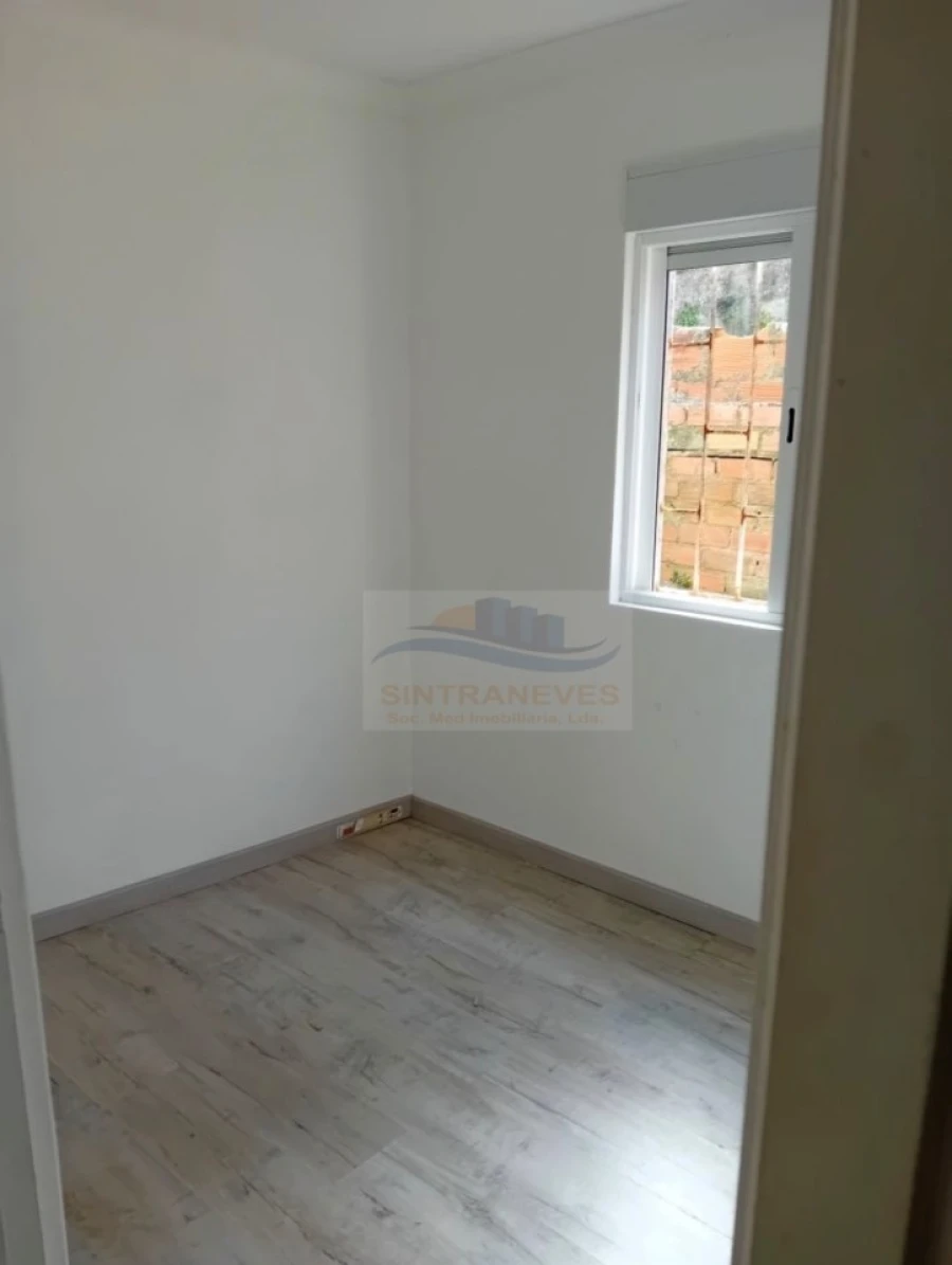 Apartamento T5 para Venda em Loures Foto 11