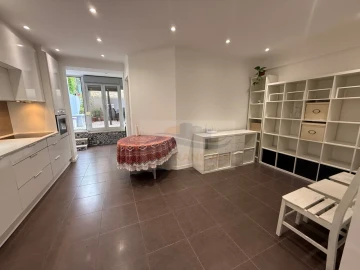 Apartamento T3 para Venda em Arroios