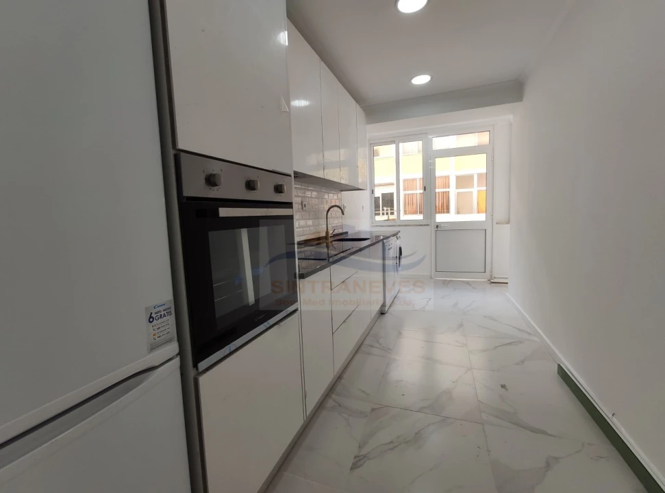 Apartamento T3 para Venda em Falagueira-Venda Nova Foto 4