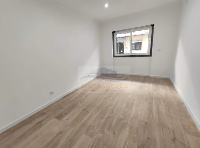 Apartamento T3 para Venda em Falagueira-Venda Nova Foto 14