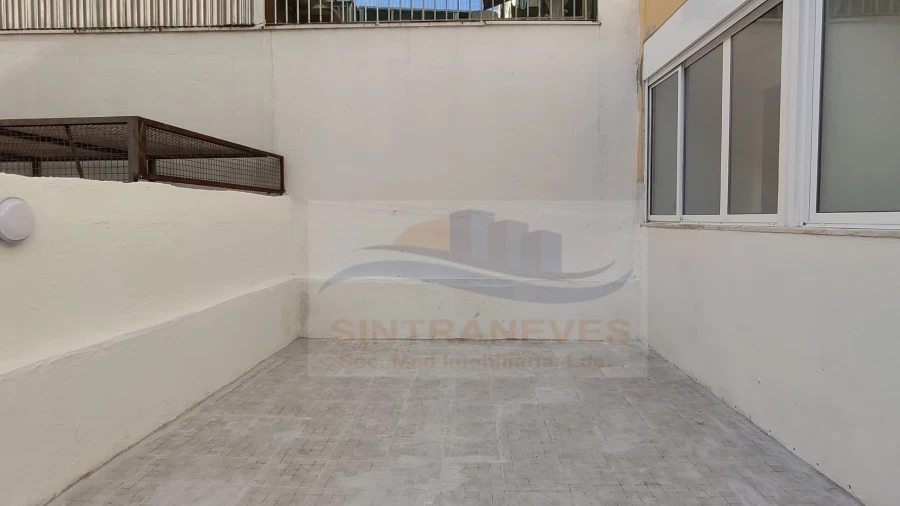 Apartamento T3 para Venda em Falagueira-Venda Nova