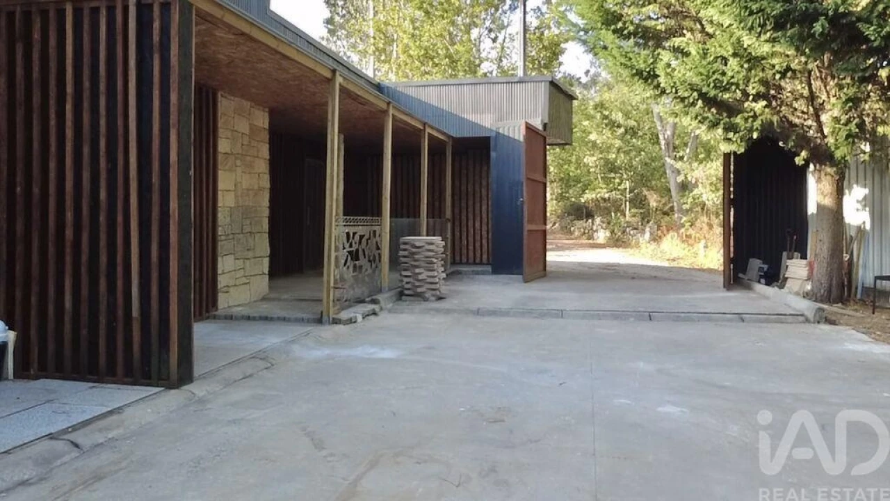 Moradia T5 para Venda em Cambra e Carvalhal de Vermilhas Foto 27