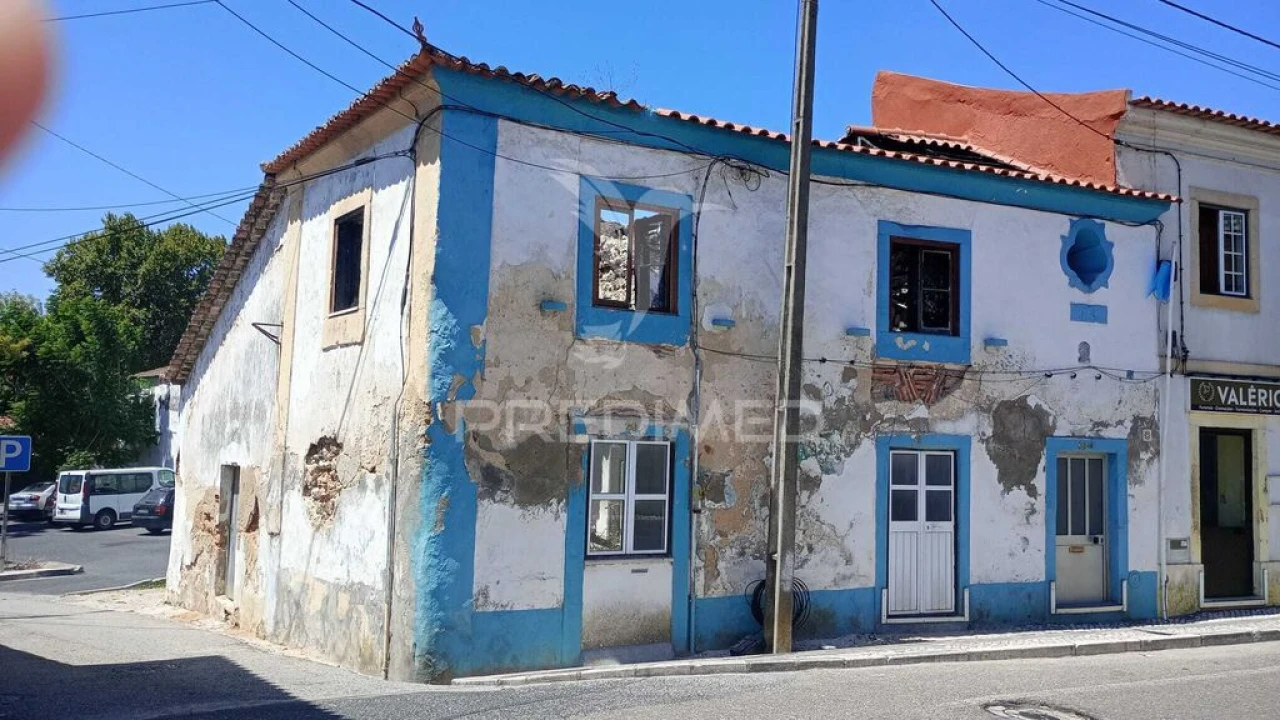 Moradia T3 para Venda em Aveiras de Cima Foto 1