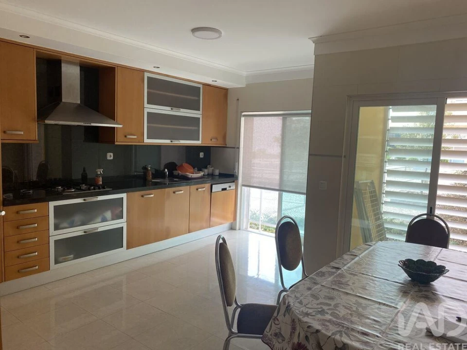 Apartamento T3 para Arrendamento em Silveira Foto 3