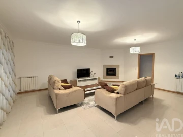 Apartamento T3 para Arrendamento em Silveira