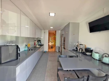 Apartamento T3 para Venda em Póvoa de Varzim, Beiriz e Argivai